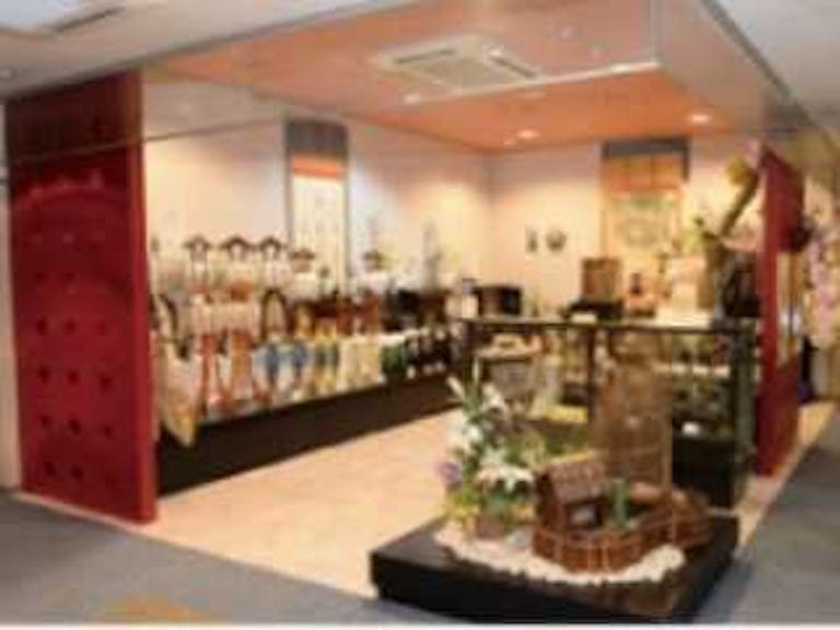 報恩会館五戸館内にある店舗