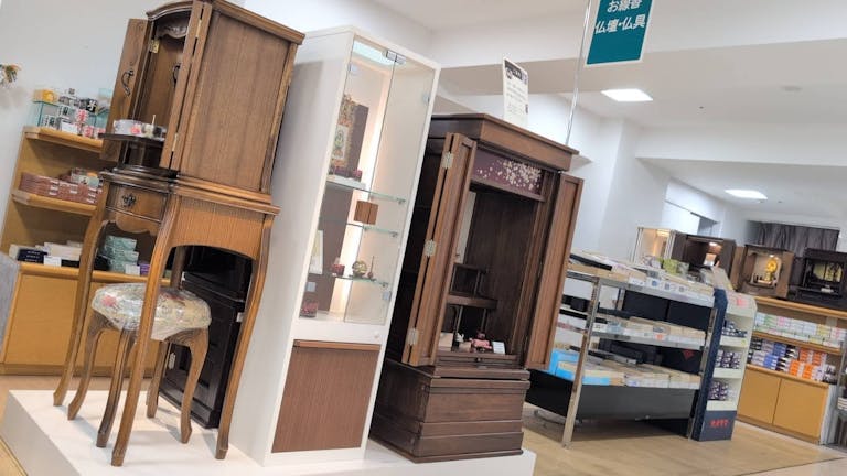 モダン仏壇もお部屋に合うものをコーディネート致します。
