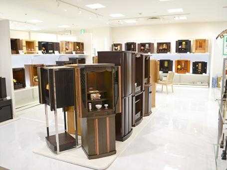 メモリアル仏壇の金宝堂/イオンマリンピア店 のサムネイル