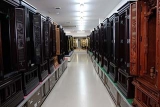 上質な唐木仏壇も圧巻の品揃え