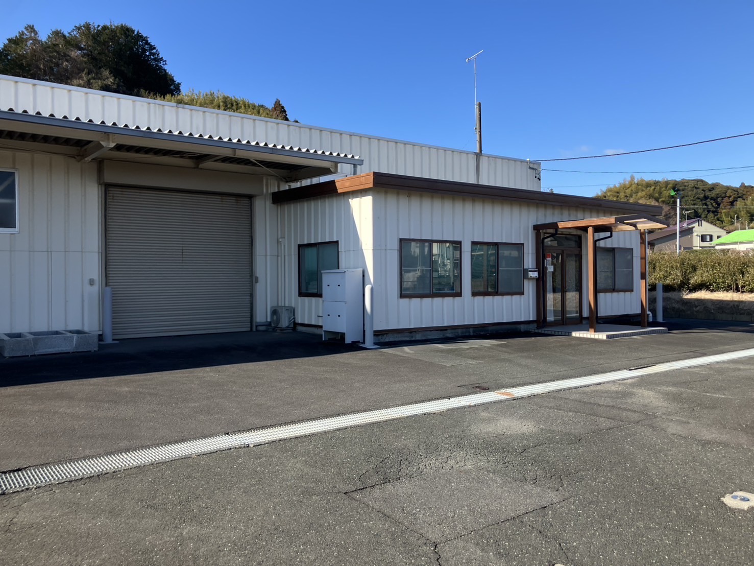 仏壇・墓石の眞心堂 掛川倉庫店 のサムネイル